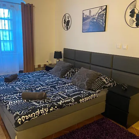 Lucia - 1 Apartamento Plzeň